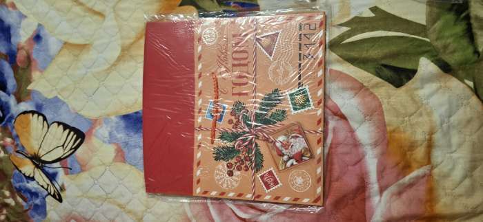 Фотография покупателя товара Пакет-коробка новогодний подарочный «Подарок», 28×20×13 см - Фото 2