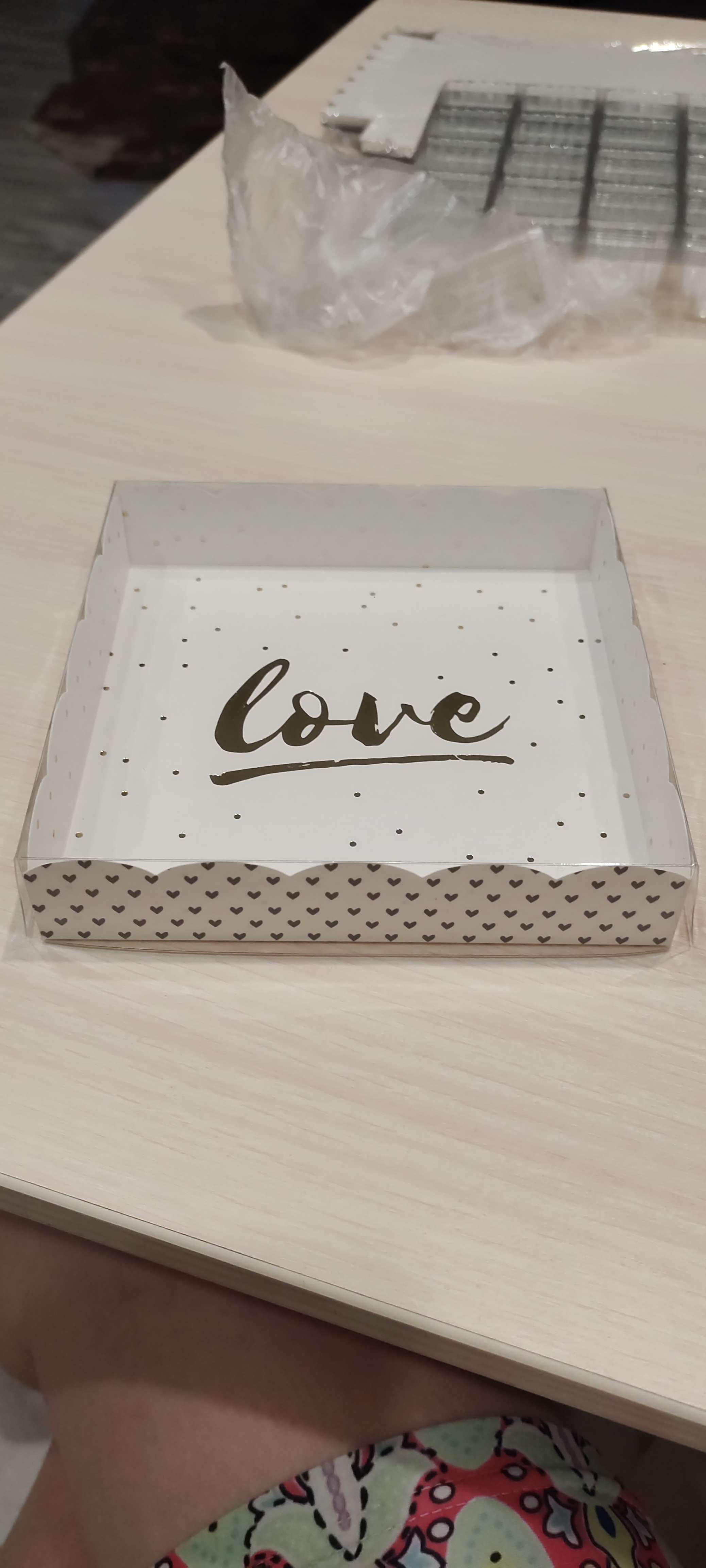 Фотография покупателя товара Коробка для печенья, кондитерская упаковка с PVC крышкой, Love, 15 х 15 х 3 см