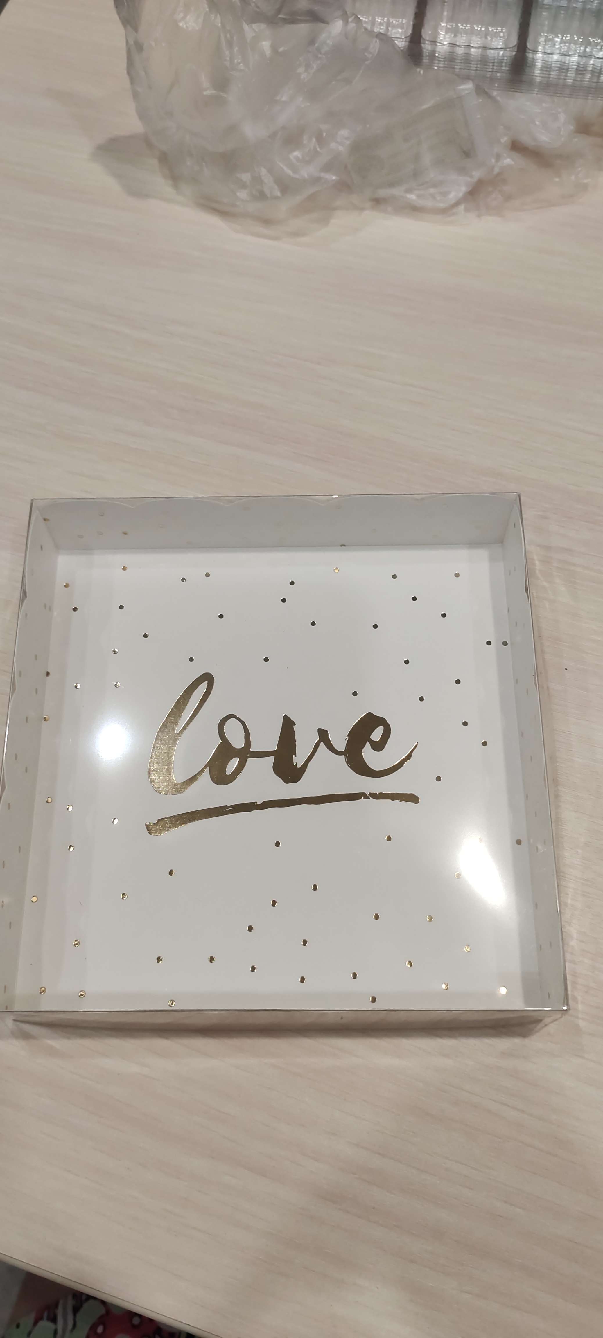 Фотография покупателя товара Коробка для печенья, кондитерская упаковка с PVC крышкой, Love, 15 х 15 х 3 см - Фото 3