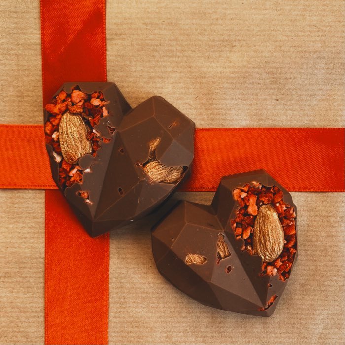Фотография покупателя товара Форма для муссовых десертов и выпечки Доляна «Сердце. Геометрия», 29×17×2 см, 8 ячеек (6,5×6,3 см), цвет белый - Фото 5