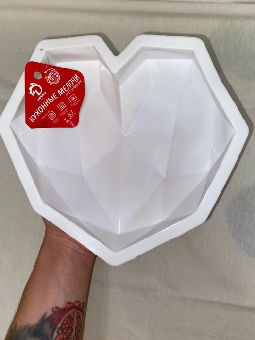Фотография покупателя товара Форма для муссовых десертов и выпечки Доляна «Геометрия любви», 21,5×20 см, цвет белый