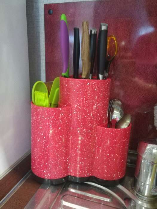 Фотография покупателя товара Подставка для ножей и столовых приборов с наполнителем Доляна «Зефир», цвет красный - Фото 1