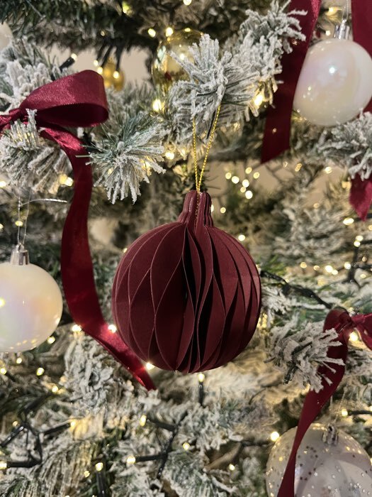 Фотография покупателя товара Елочные игрушки из бумаги, набор 5 штук, бордовые - Фото 6