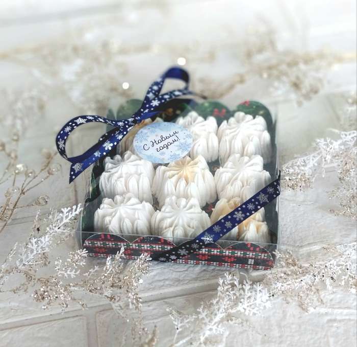 Фотография покупателя товара Коробка для печенья «Новогодние игрушки», 12×12×3 - Фото 1