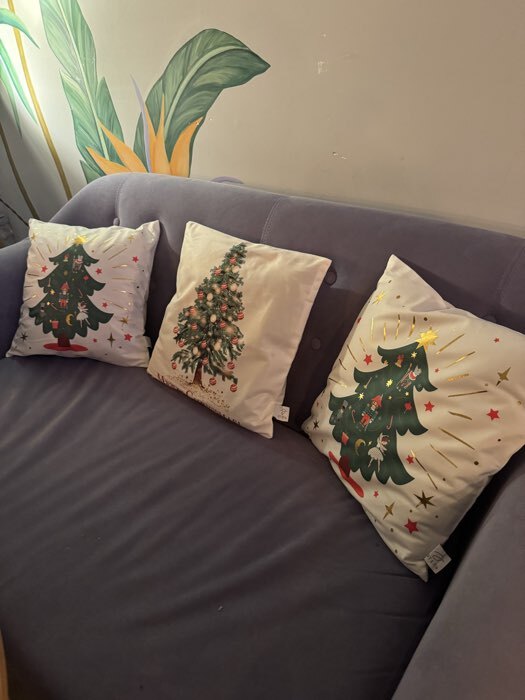 Фотография покупателя товара Наволочка декоративная новогодняя «Этель. Щелкунчик» 40×40 см, велюр - Фото 2