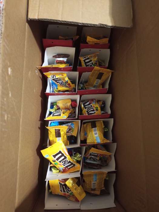 Фотография покупателя товара Упаковка для кондитерских изделий «С Новым годом!», 8×10×16 см - Фото 2