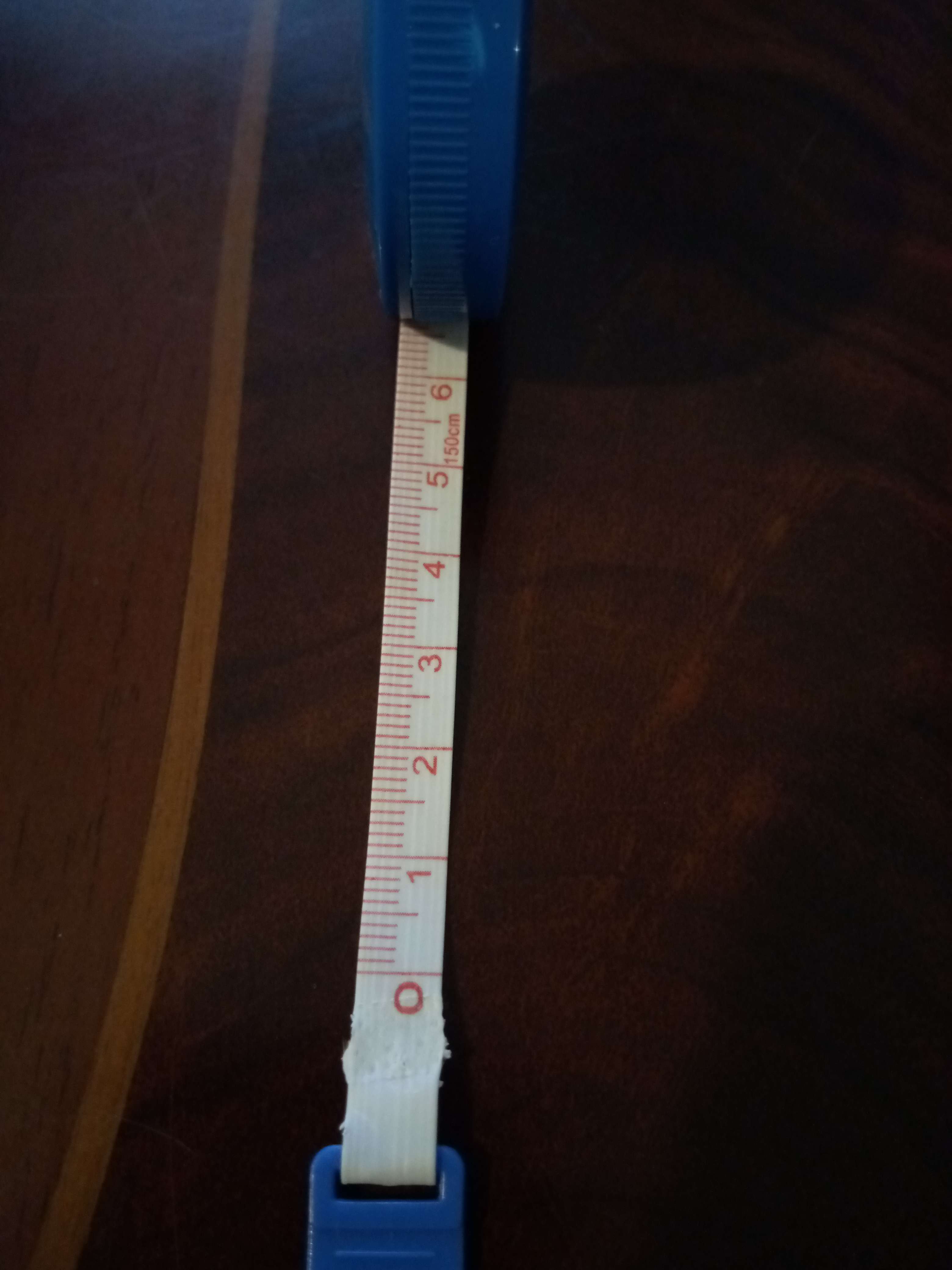 Фотография покупателя товара Сантиметровая рулетка портновская, 150 см (см/дюймы), цвет МИКС - Фото 7