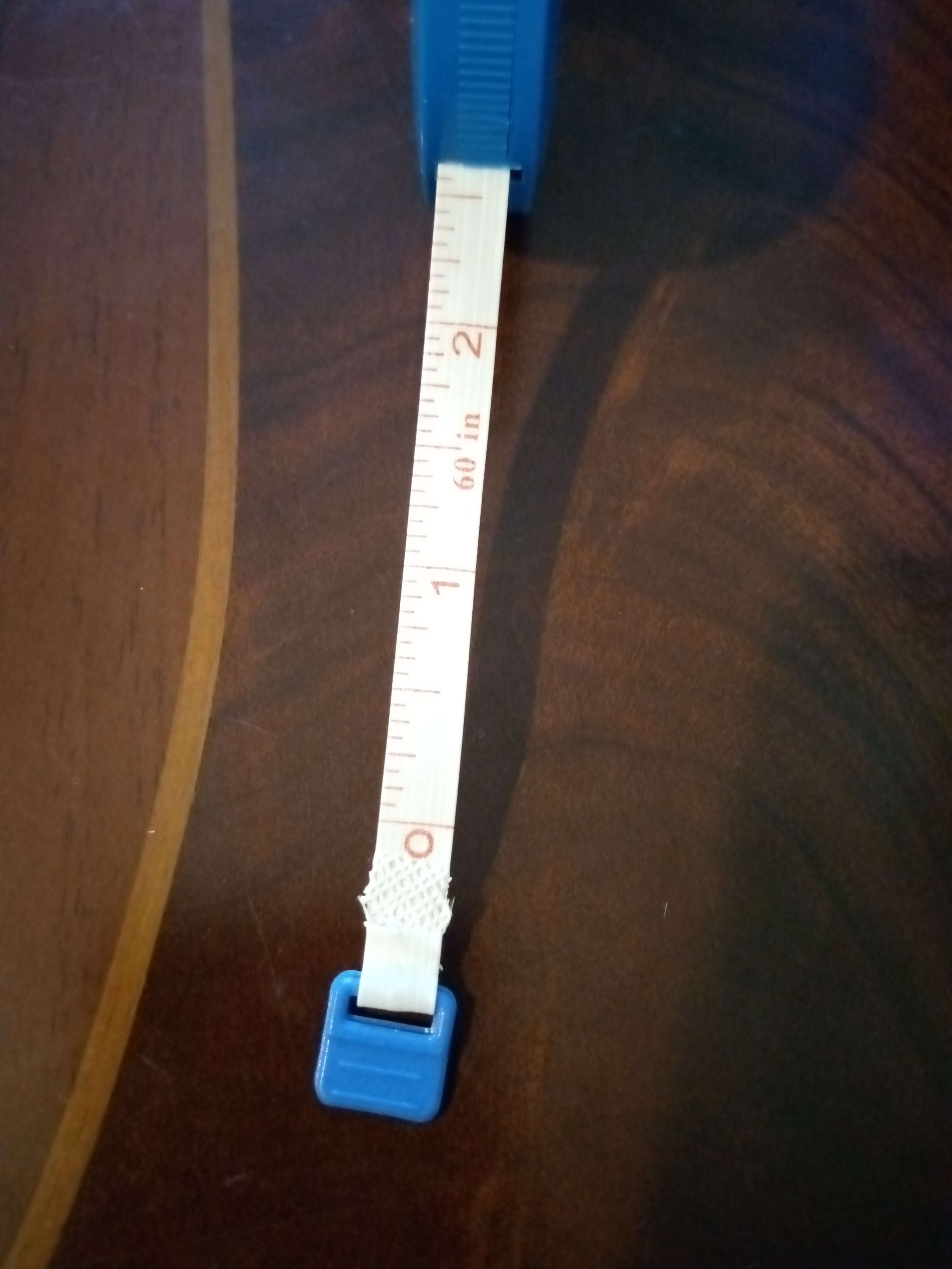 Фотография покупателя товара Сантиметровая рулетка портновская, 150 см (см/дюймы), цвет МИКС - Фото 8