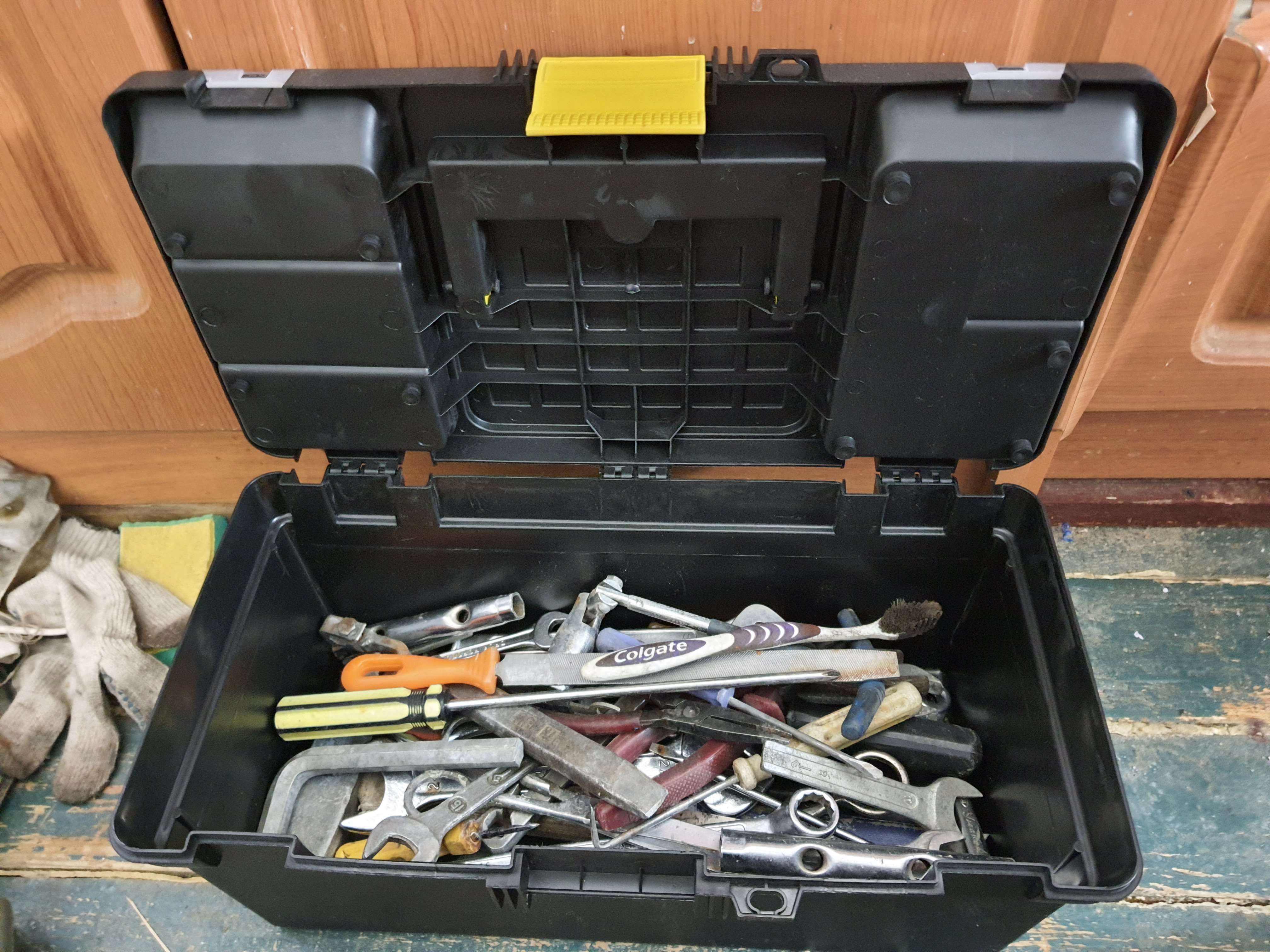Фотография покупателя товара Ящик для инструмента ТУНДРА, 16", 390 х 200 х 170 мм, пластиковый, лоток, два органайзера