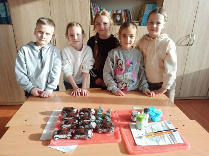 Фотография покупателя товара Машинка гоночная, 15 см, МИКС - Фото 2