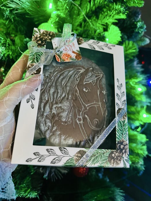 Фотография покупателя товара Коробка складная под 12 конфет «С Новым годом», 14×18×3.5 см - Фото 5