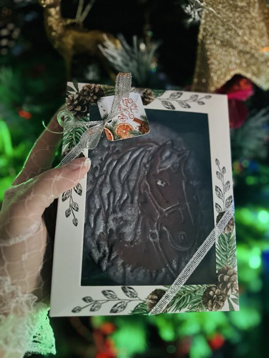 Фотография покупателя товара Коробка складная под 12 конфет «С Новым годом», 14×18×3.5 см - Фото 4