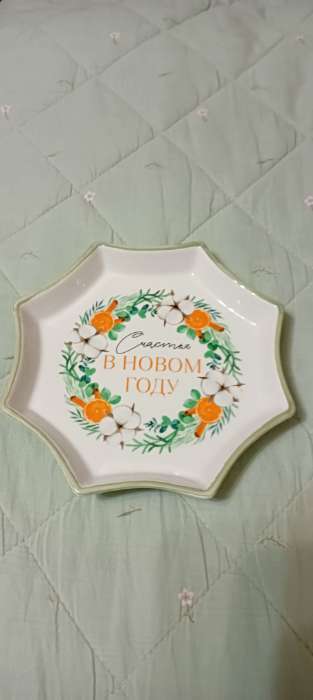 Фотография покупателя товара Блюдо новогоднее «Пряничные человечки», 21×21×3 см, ручная работа - Фото 2