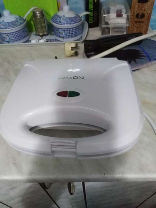 Фотография покупателя товара Сэндвичница Luazon LT-01, 750 Вт, антипригарное покрытие, белая - Фото 1