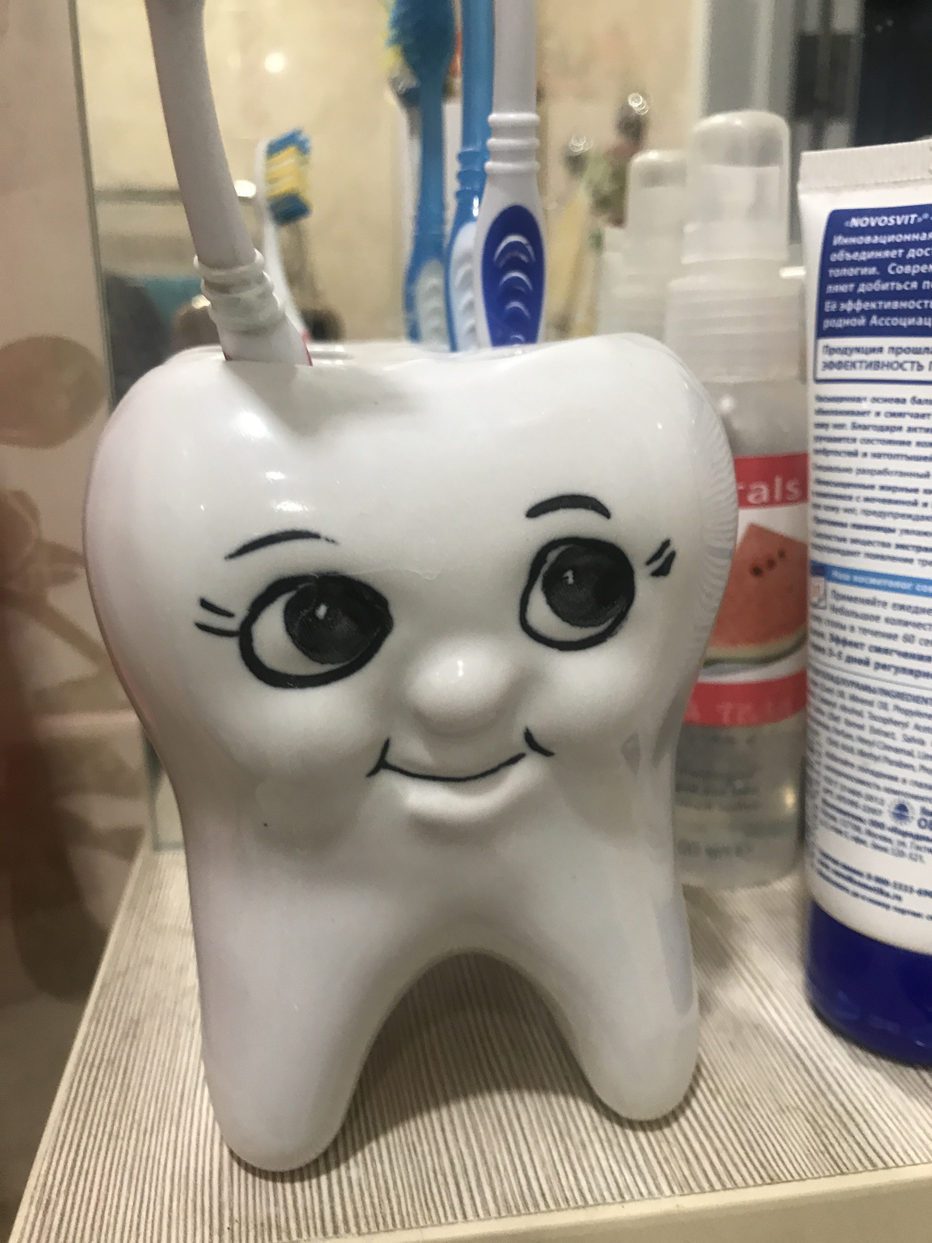 Фотография покупателя товара Стакан под зубную щетку "Зуб"