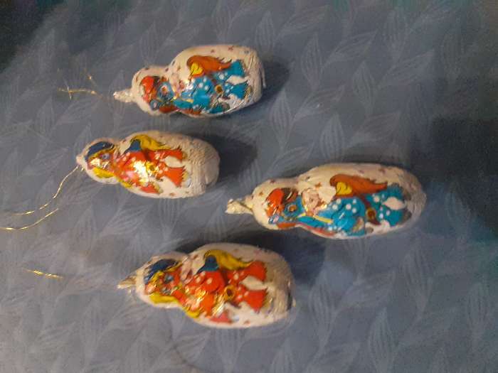 Фотография покупателя товара Шоколадная фигурка новогодняя «Шишка еловая» на нитке, МИКС, 18 г - Фото 1