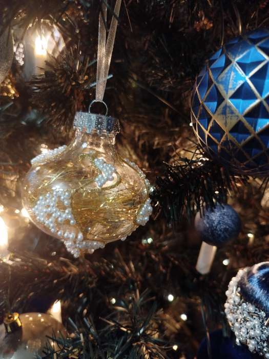 Фотография покупателя товара Ёлочные шары новогодние «Мелвин», набор 6 шт., d=8 см, прозрачный/бело-золотой - Фото 1