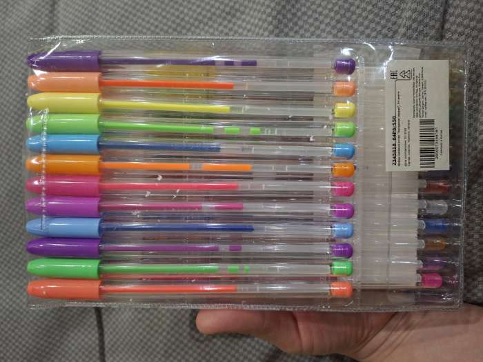 Фотография покупателя товара Ручка шариковая с блестками, 24 цвета, «Холодное сердце» - Фото 1