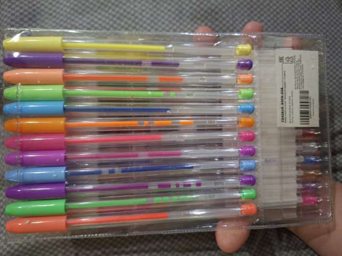 Фотография покупателя товара Ручка шариковая с блестками, 24 цвета, «Холодное сердце» - Фото 3