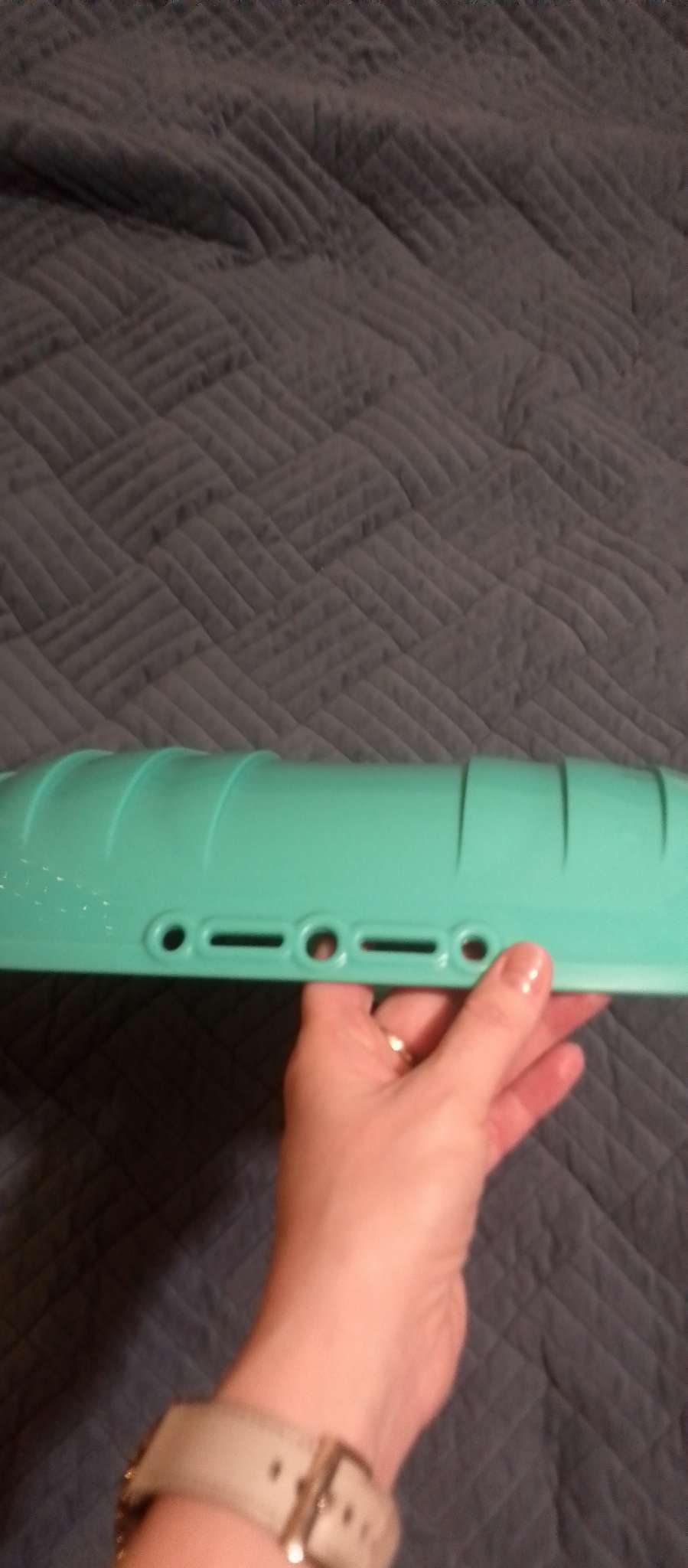 Фотография покупателя товара Санки-ледянки с мягкой сидушкой «Вираж», бирюзовые, 39×37 см - Фото 2