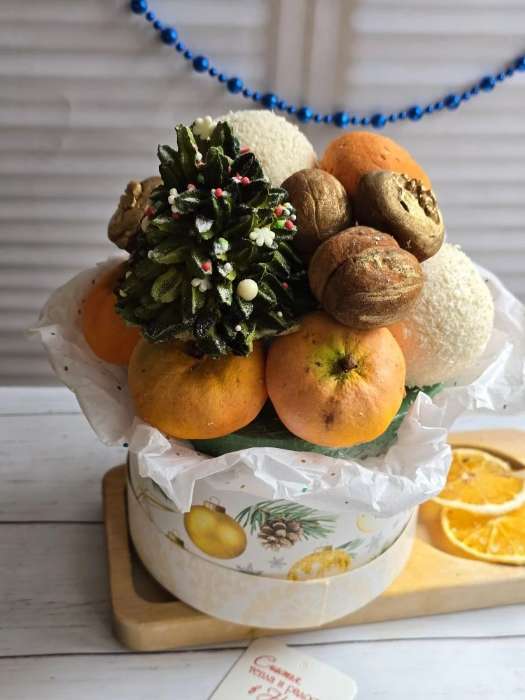 Фотография покупателя товара Набор новогодних подарочных коробок 3 в 1 «С Новым годом», 16×10, 14×9, 13×8.5 см - Фото 6