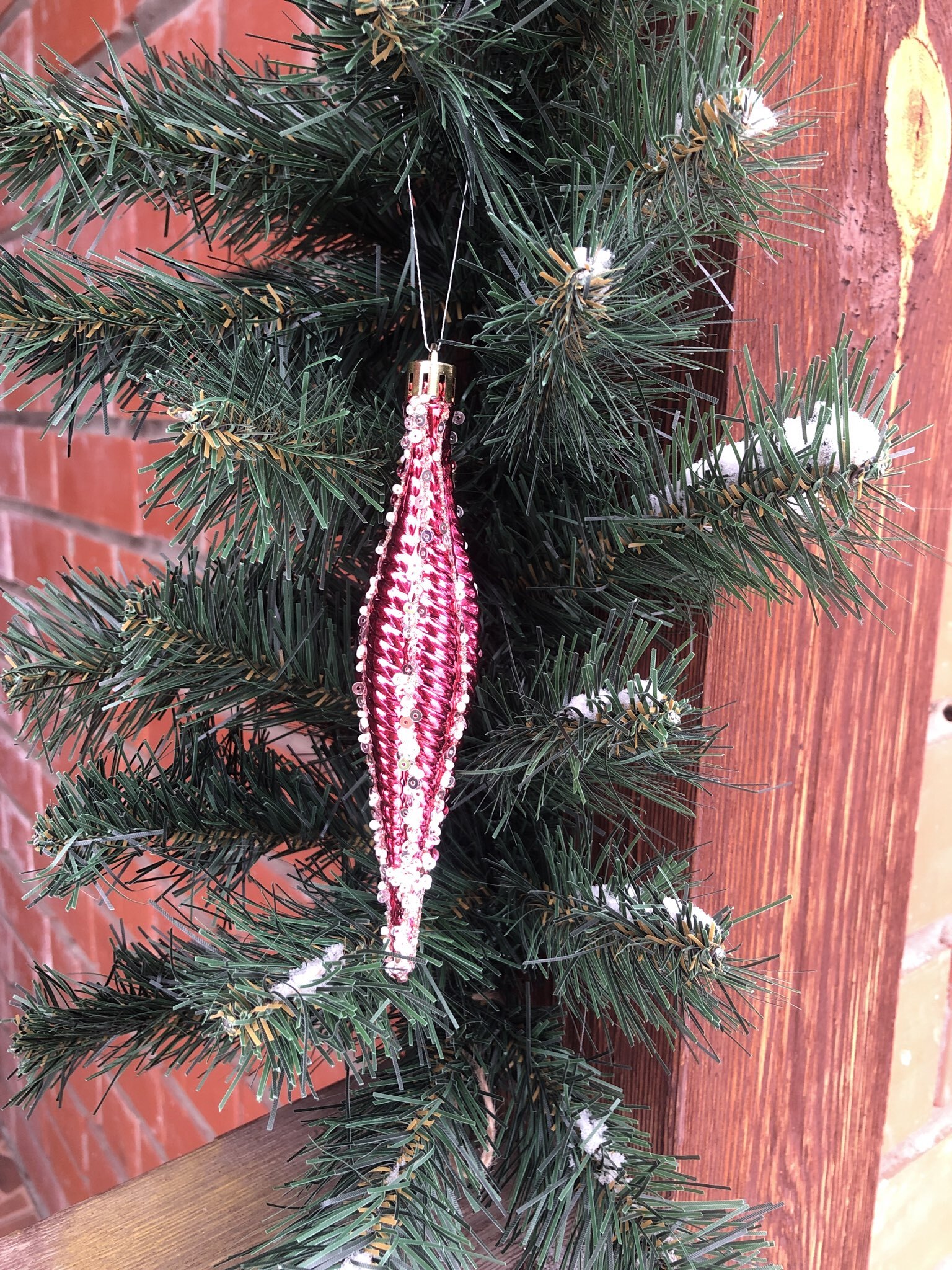 Фотография покупателя товара Ёлочные игрушка набор 6 шт. «Сосулька нить блеск» 15.5×3 см, розовый красный - Фото 1