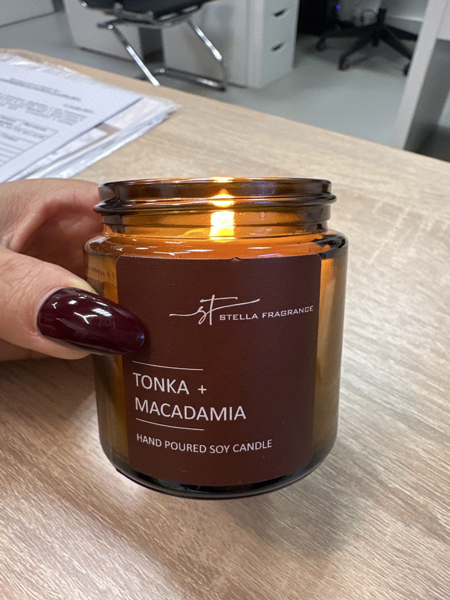 Фотография покупателя товара Ароматическая свеча в банке Tonka macadamia, соевый воск, 90 г, тонка и макадамия - Фото 1