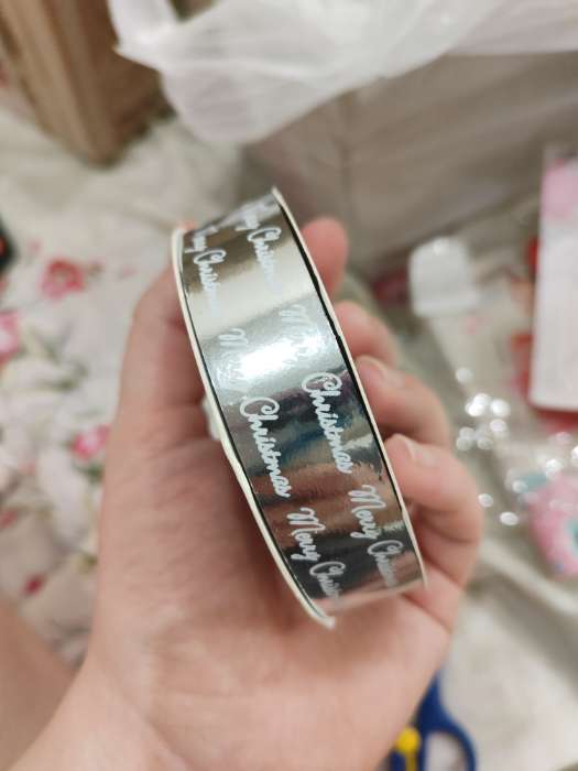 Фотография покупателя товара Лента для декора и подарков новогодняя, «С рождеством», красная, 2 см × 50 м - Фото 2