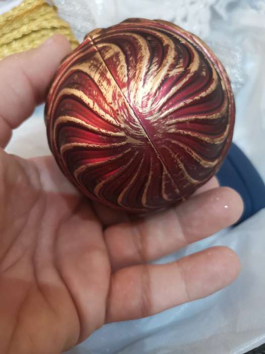 Фотография покупателя товара Ёлочные игрушки «Ширин», шары новогодние, d=8 см, набор 2 шт., волна, зелёно-золотой - Фото 12