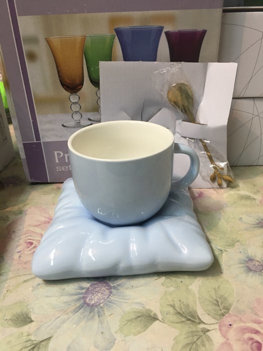 Фотография покупателя товара Чайная пара керамическая с ложкой «Зефирка», 2 предмета: чашка 250 мл, блюдце d=13 см, цвет голубой - Фото 8
