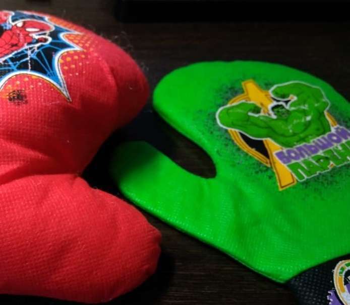 Фотография покупателя товара Набор для бокса "Удар на все 100%", 2 перчатки с грушей, Мстители - Фото 1
