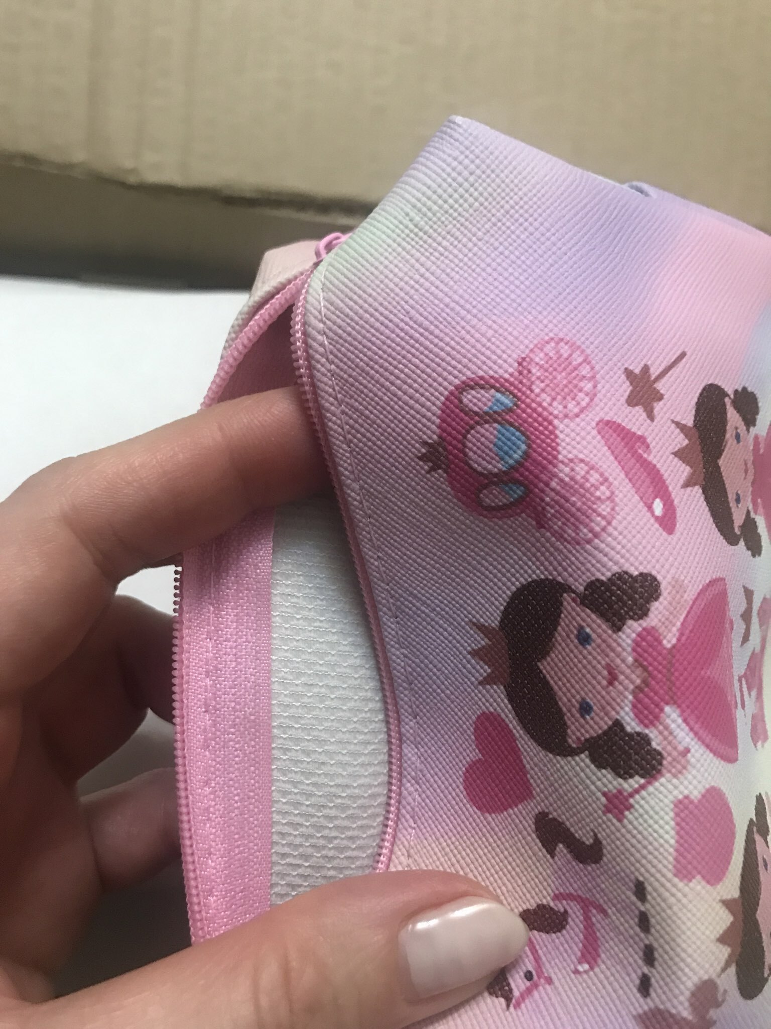 Фотография покупателя товара Косметичка - футляр женская с ручкой, объёмная, маленькая, для прокладок, лекарств, косметики, разноцветная - Фото 2