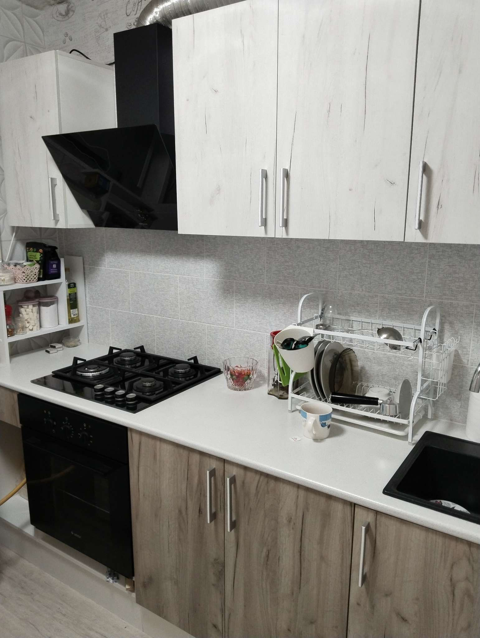 Фотография покупателя товара Кухня прямая «Европа», 2400 мм, цвет бетон/дуб золотой крафт - Фото 1