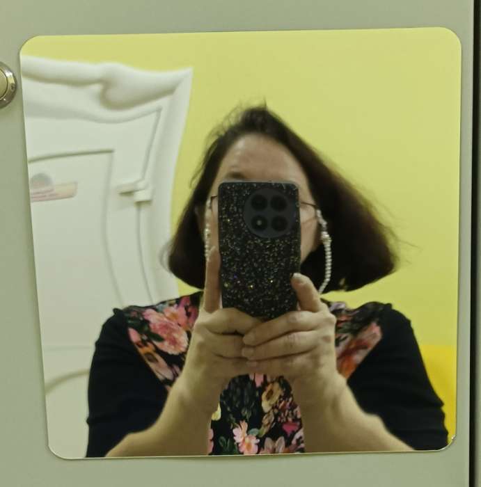 Фотография покупателя товара Зеркало настенное, квадратное, акриловое, 20×20 см - Фото 7