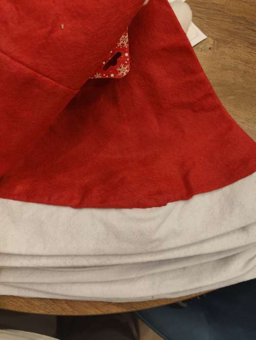 Фотография покупателя товара Колпак новогодний «Классика» 37×27 см, красный - Фото 3