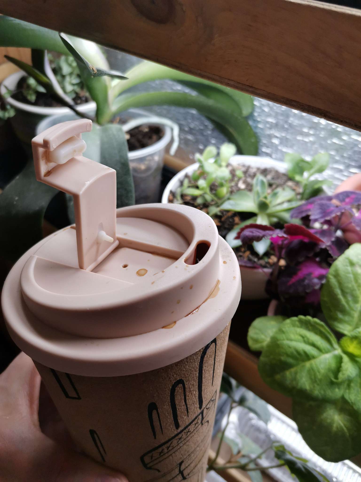 Фотография покупателя товара Стакан для кофе SL Home «Тира», 350 мл, 9.5×14.5 см, пробковый, с крышкой, бежевый - Фото 2