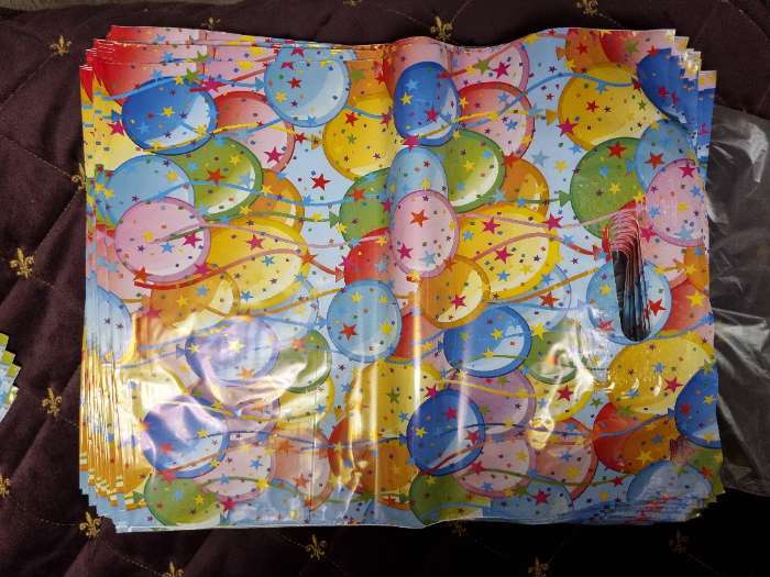 Фотография покупателя товара Пакет "Воздушные шарики", полиэтиленовый с вырубной ручкой, 40 х 31 см, 30 мкм