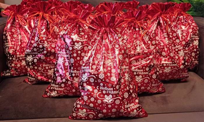 Фотография покупателя товара Мешочек подарочный новогодний парча «Ёлочка», 20×30 см ± 1.5 см - Фото 25