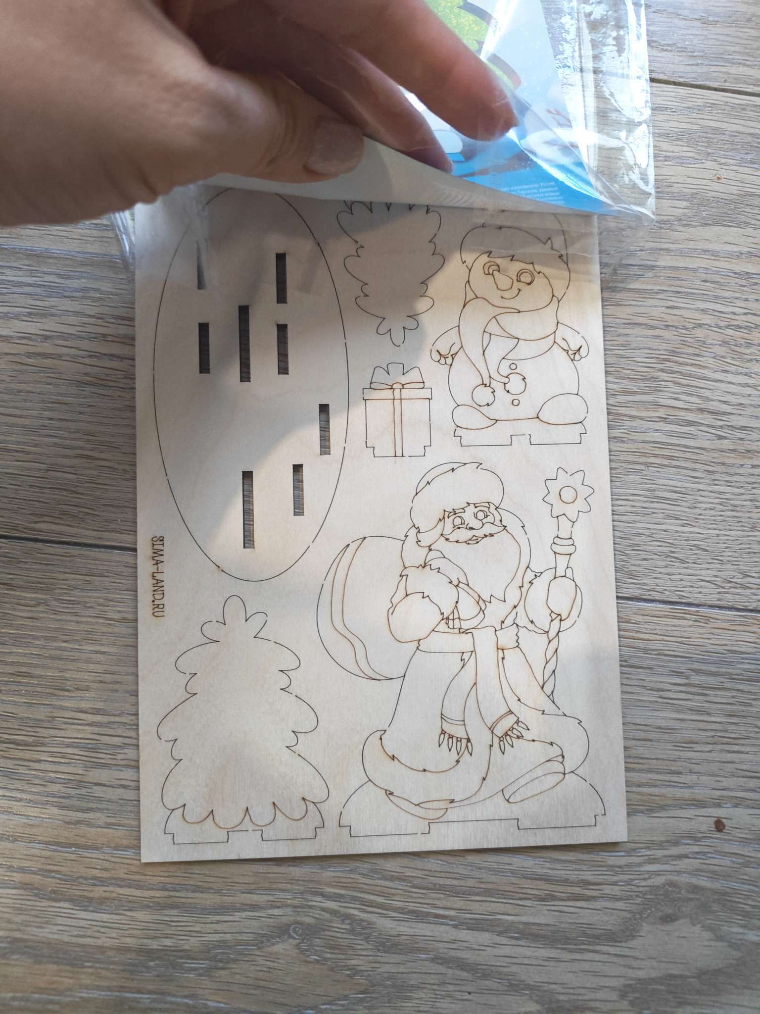 Фотография покупателя товара Заготовки для творчества. Роспись по дереву «Дед Мороз и снеговик» - Фото 2