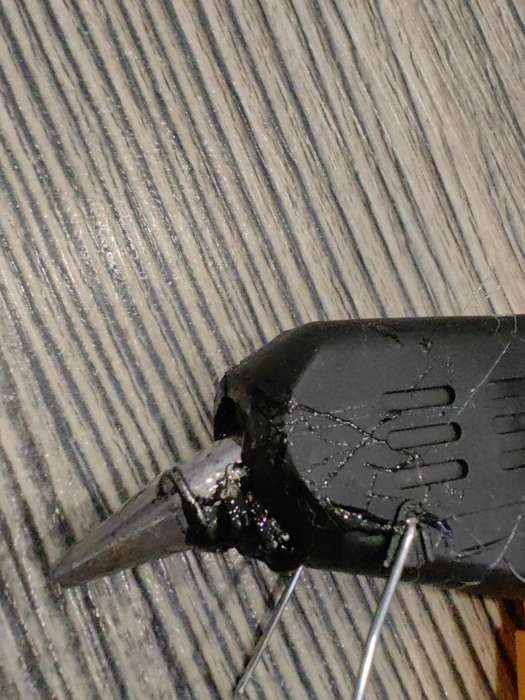 Фотография покупателя товара Клеевой пистолет ЛОМ, 15 Вт, 220 В, 7 мм - Фото 16