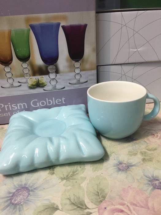Фотография покупателя товара Чайная пара керамическая с ложкой «Зефирка», 2 предмета: чашка 250 мл, блюдце d=13 см, цвет голубой - Фото 3