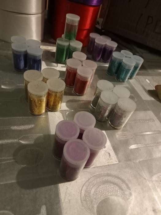 Фотография покупателя товара Блёстки для декора, мелкие, набор 32 баночки, в ПВХ - коробке, разноцветные