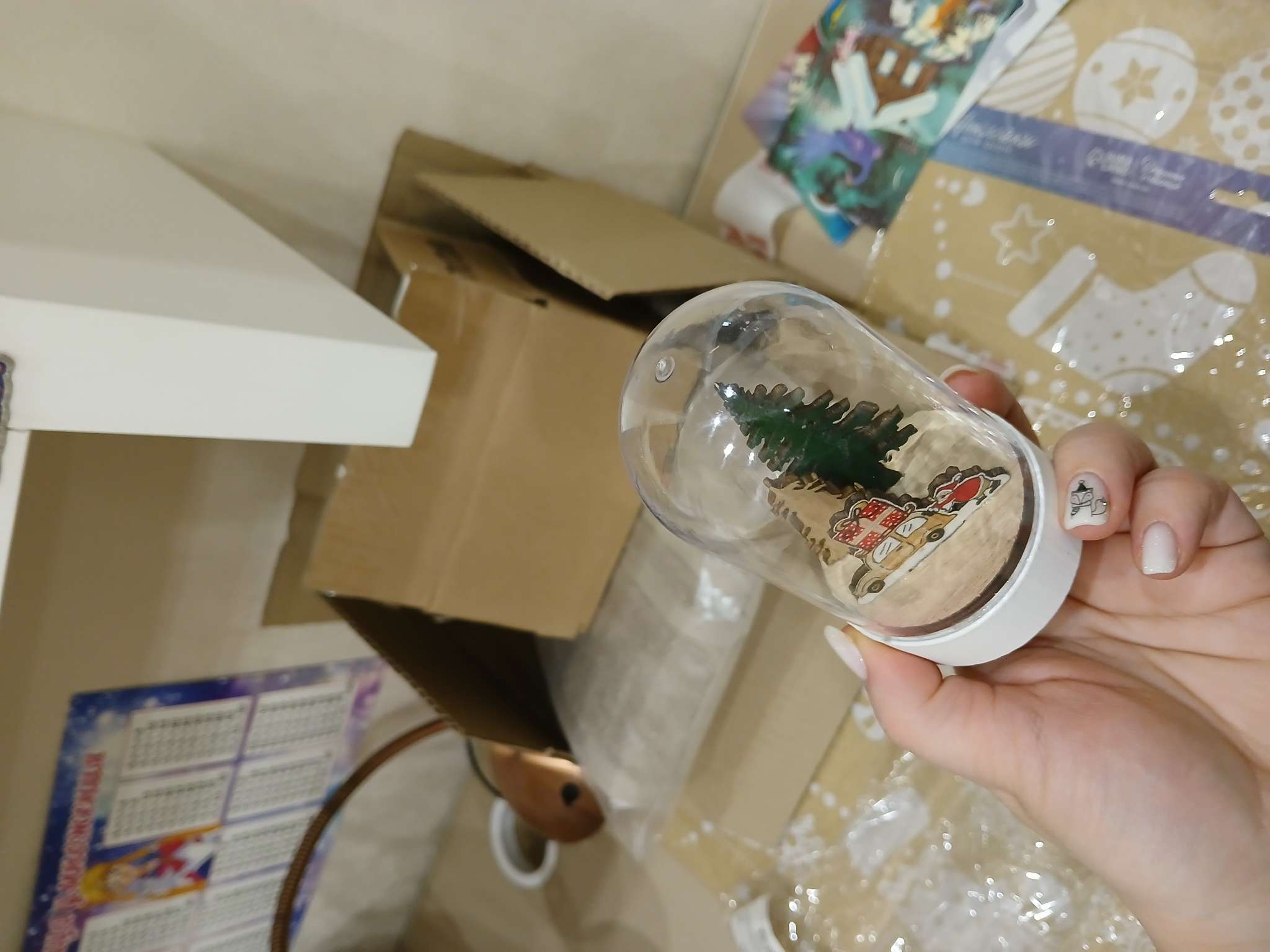 Фотография покупателя товара Светодиодная фигура под куполом «Дед Мороз с мешком» 6×9.5×6 см, дерево, от батареек LR1130×3, свечение тёплое белое - Фото 9