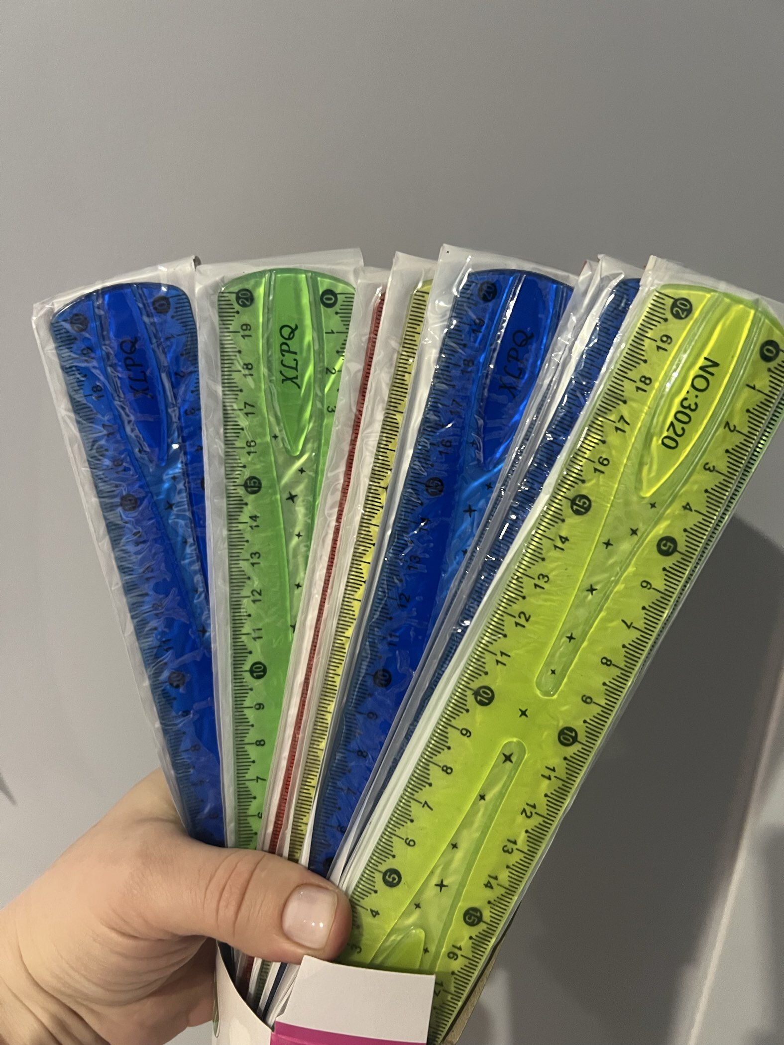 Фотография покупателя товара Линейка гибкая, силикон, 20 см, МИКС - Фото 1