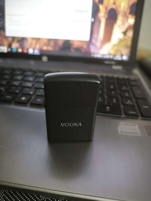 Фотография покупателя товара Зажигалка бензиновая «Водка» в металлической коробке, с кремнием - Фото 5