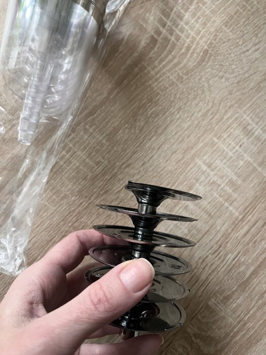 Фотография покупателя товара Бокал одноразовый для вина «Кристалл», 200 мл, пластик, с металлизированными каемками, прозрачный - Фото 1