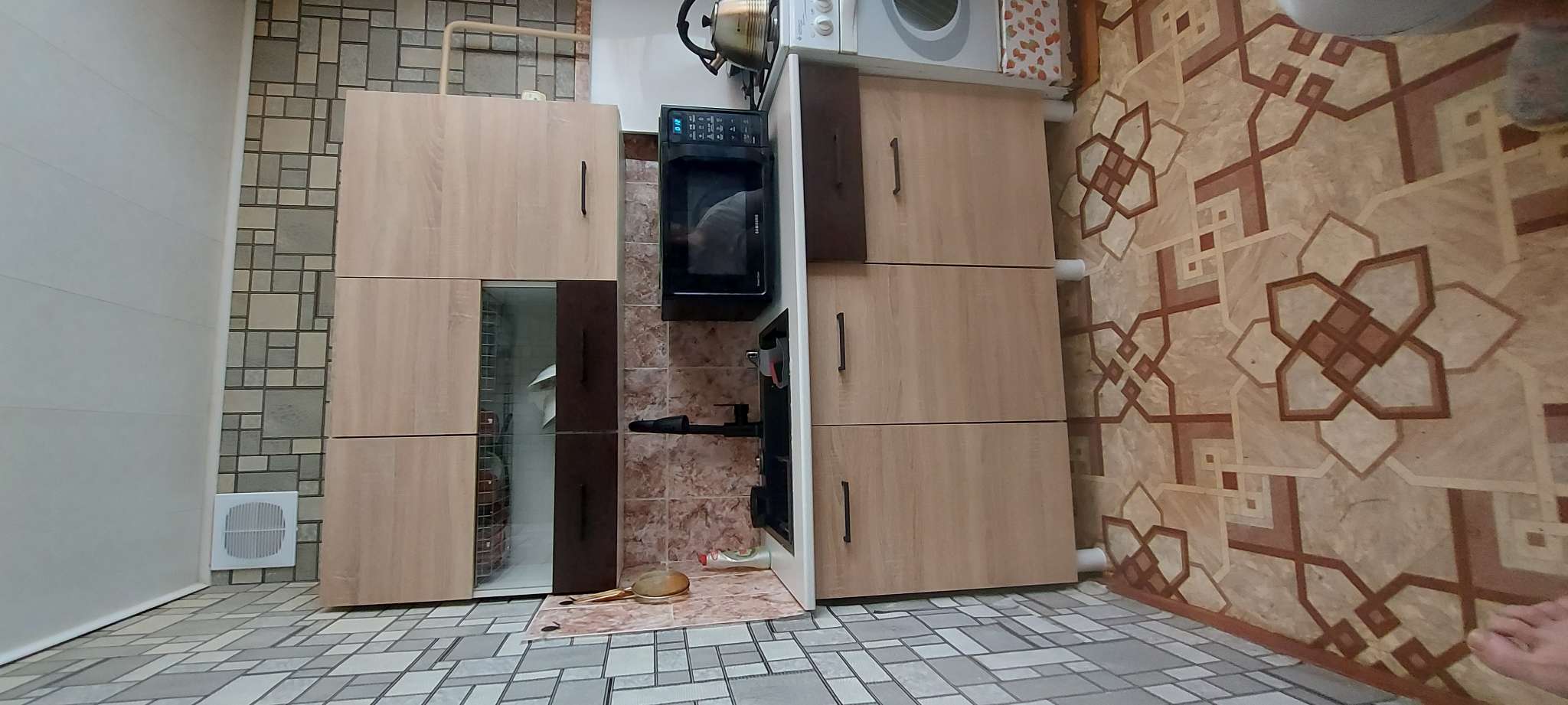 Фотография покупателя товара Кухонный гарнитур «Тренд», с столешницей, 1800 мм, цвет белый/белый/дуб золотой - Фото 1