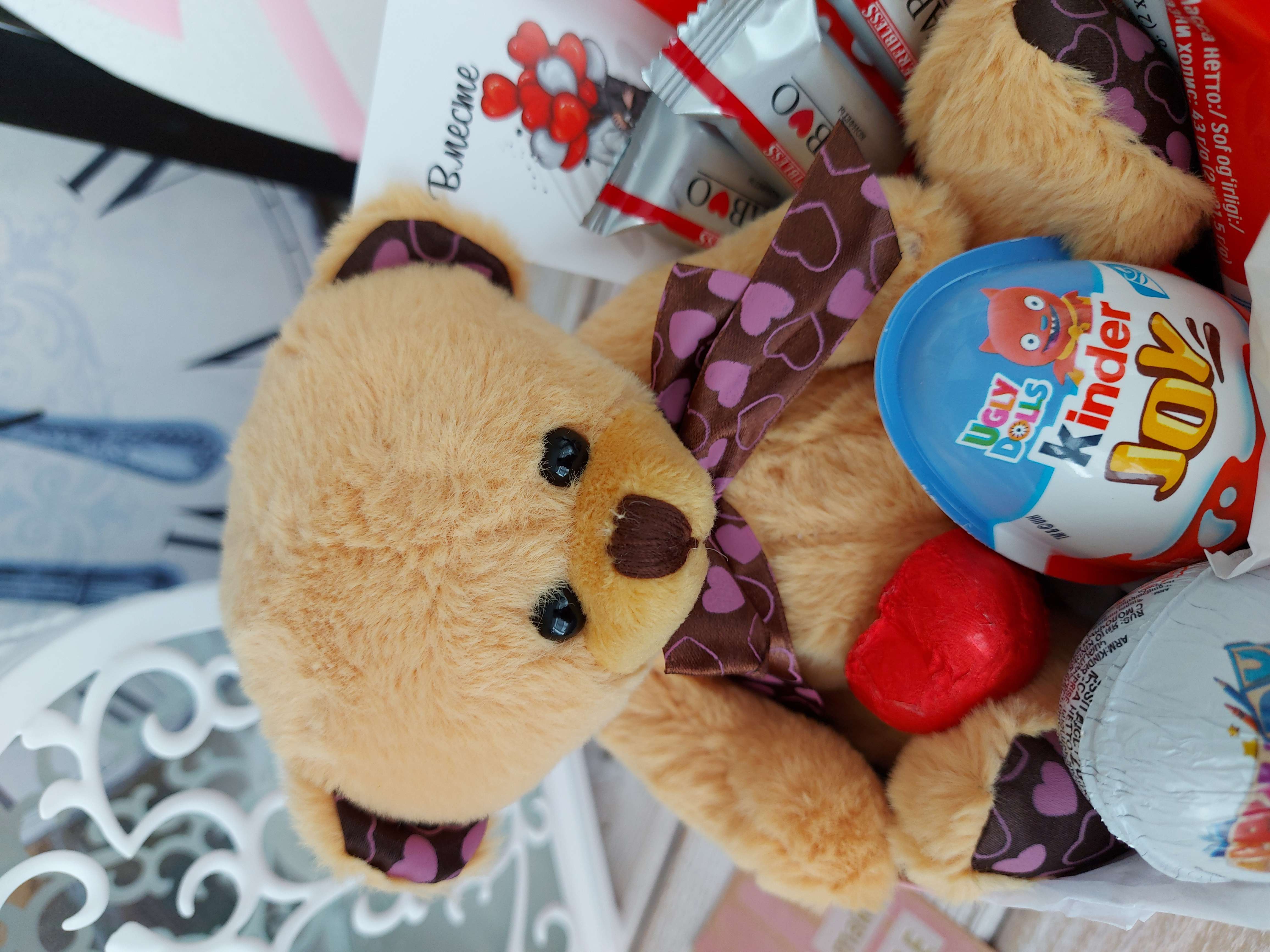 Фотография покупателя товара Мягкая игрушка «Мишка с бантом», на лапках и ушах сердечки, цвета МИКС - Фото 1