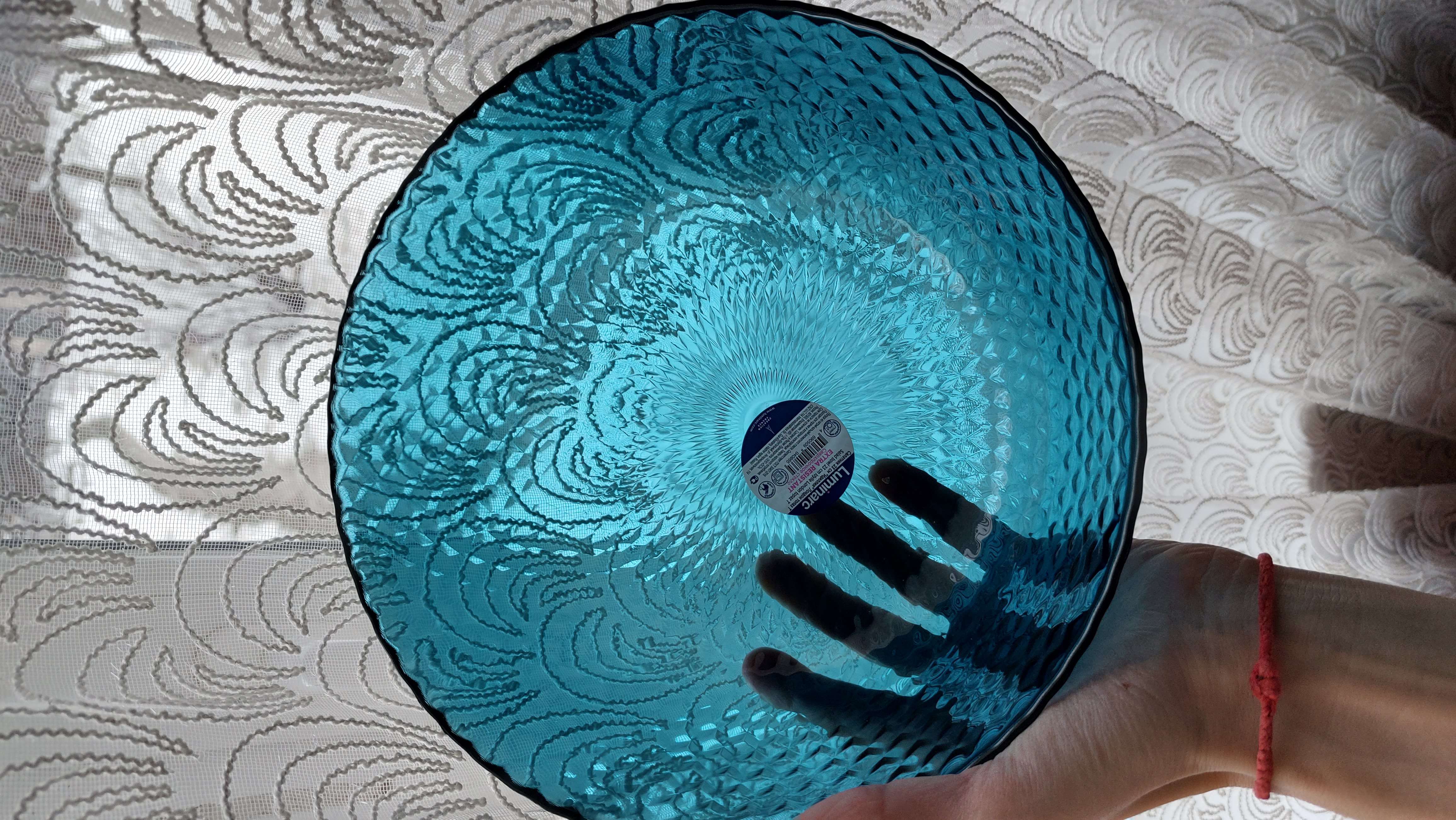 Фотография покупателя товара Салатник стеклянный «Идиллия», 2,35 л, d=23 см, цвет лондон топаз