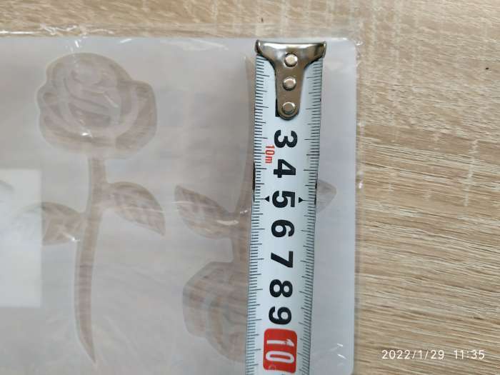 Фотография покупателя товара Форма для шоколада «Розы», силикон, 3 ячейки, 19×12,5×0,1 см, цвет прозрачный - Фото 3